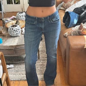 Low Rise Flare Levi Jeans. Size small medium 2-4